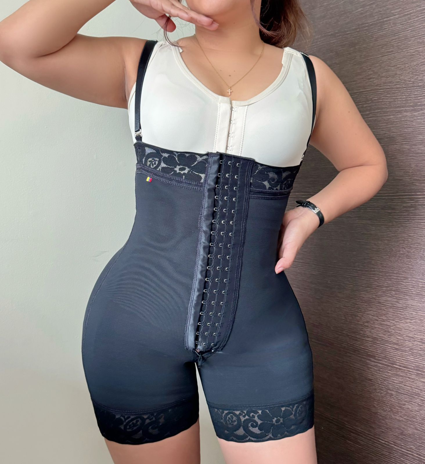 ámbar broches ultrainvisible