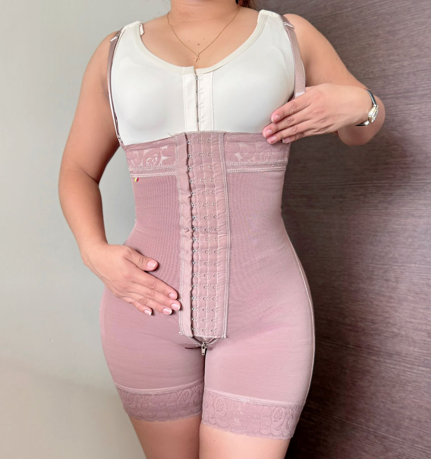 ámbar broches ultrainvisible